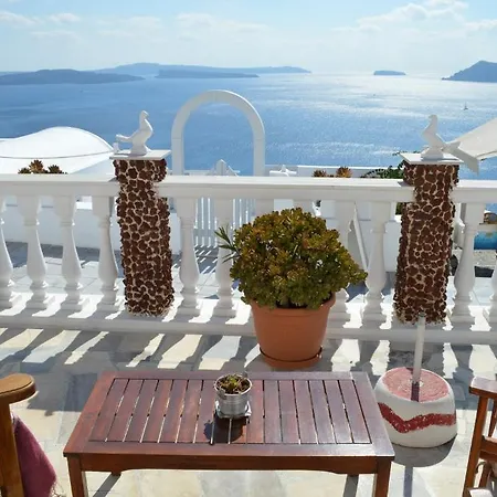 Maryloujohn * Oia